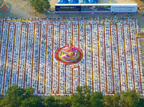 ภาพ No.110429:พิธีต้อนรับพระธรรมยาตรา ในโครงการธรรมยาตรากตัญญูบูชา มหาปูชนียาจารย์ พระมงคลเทพมุนี(สด จนฺทสโร) พระผู้ปราบมาร อนุสรณ์สถาน 7 แห่ง ปีที่ 12 วันที่ 11 มกราคม พ.ศ. 2567 ณ อนุสรณ์สถานลำดับที่ 3 สถานที่เกิดใหม่ในเพศสมณะ วัดสองพี่น้อง จ.สุพรรณบุรี