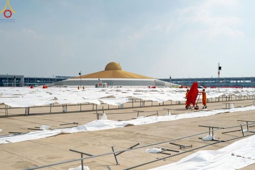 ภาพ No.220814:วันที่ 24-25 เมษายน พ.ศ. 2568 การเก็บงาน ผ้ารับประเคน ผ้าระบาย โต๊ะ เก้าอี้  ภายหลังงานวันคุ้มครองโลก ณ วัดพระธรรมกาย