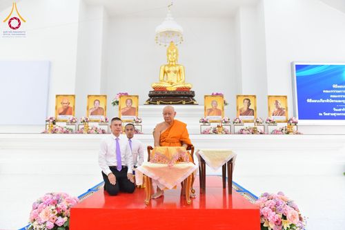 ภาพ No.152536:พิธียกฉัตรขาว 5 ชั้น กางกั้นถวายองค์พระประธาน อาคารปฏิบัติธรรมวัดสายสุวพรรณ ต.คลองสี่ อ.คลองหลวง จ.ปทุมธานี วันเสาร์ที่ 7 กันยายน พ.ศ. 2567