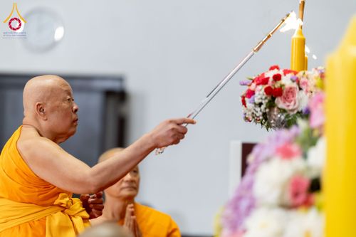 ภาพ No.223779:วันอาทิตย์ที่ 11 พฤษภาคม พ.ศ. 2568 พิธีอุปสมบทสามเณรเปรียญธรรมอุปสมบทอุทิศชีวิต 9 รูป อุบาสก 1 ท่าน ณ อุโบสถพระไตรปิฏกวัดพระธรรมกาย