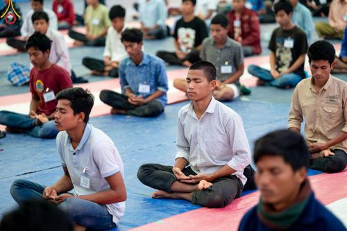 ภาพ No.127635:Photo Story ปฐมบรรพชาชาวพุทธมาร์มา Episode 2/5 วันที่ 6-7 กุมภาพันธ์ พ.ศ. 2567  โครงการบรรพชาครั้งประวัติศาสตร์ แห่งเทือกเขาจิตตะกอง  ครั้งแรกของชาวพุทธมาร์มา บังกลาเทศ บูชาธรรม 80 ปีหลวงพ่อธัมมชโย ณ วัดธัมจักร อรัญกุฏิ เมืองรัมการ์ คาร์กาชารี บังกลาเทศ