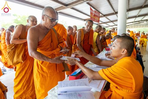 ภาพ No.212469:วันเสาร์ที่ 22 มีนาคม พ.ศ. 2568 พิธีถวายสังฆทานแด่คณะสงฆ์ 323 วัด ปีที่ 21 ครั้งที่ 175 พิธีมอบกองทุนหนุนแรงใจช่วยครูใต้ ปีที่ 18 ครั้งที่ 139 และพิธีทำบุญอุทิศส่วนกุศลให้ผู้วายชนม์ ณ ศูนย์ปฏิบัติธรรมภาคใต้ อำเภอบางกล่ำ จังหวัดสงขลา