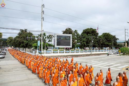 ภาพ No.239214:วันอาทิตย์ที่ 17 สิงหาคม พ.ศ. 2568 พิธีอัญเชิญรูปเหมือนพระมงคลเทพมุนี (สด จันทสโร) ณ ศาลากลางจังหวัดเลย ถึงลานพญานาค สวนสาธารณะกุดป่อง อ.เมือง จ.เลย