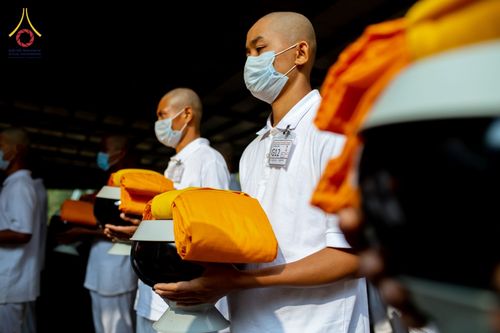 ภาพ No.75967:พิธีบรรพชาสามเณร ณ วัดปันชารี สันติปูร์ อรัญกฏิ เมืองคาร์กาชารี ประเทศบังกลาเทศ วันที่ 10 กุมภาพันธ์ พ.ศ. 2566