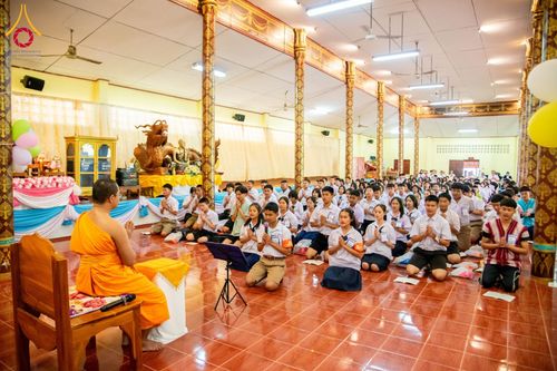 ภาพ No.184213:กิจกรรมวันรวมพลังเด็กดี V-Star จังหวัดตาก ประจำปี 2567  วันที่ 6 ธันวาคม พ.ศ. 2567 ณ วัดดอนเจดีย์ อ.พบพระ จ.ตาก