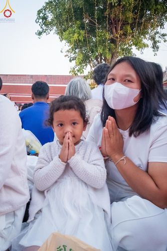 ภาพ No.112740:พิธีตักบาตรพระธรรมยาตราฯ ณ วัดสองพี่น้อง จ.สุพรรณบุรี วันที่ 15 มกราคม พ.ศ. 2567
