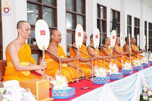 ภาพ No.315181:วันจันทร์ที่ 23 มีนาคม พ.ศ. 2569 พิธีบำเพ็ญกุศล คุณพ่อณรงค์ จินตมากุล  สิริอายุ 99 ปี 11 เดือน โยมบิดา พระครูปลัดรัตนวีรวัฒน์ (รังสฤษดิ์ อิทฺธิจินตโก) ที่ปรึกษาเจ้าคณะจังหวัดปทุมธานี เจ้าอาวาสวัดพระธรรมกาย  ณ ห้องปลูกศรัทธา 2 วัดพระธรรมกาย ปทุมธานี