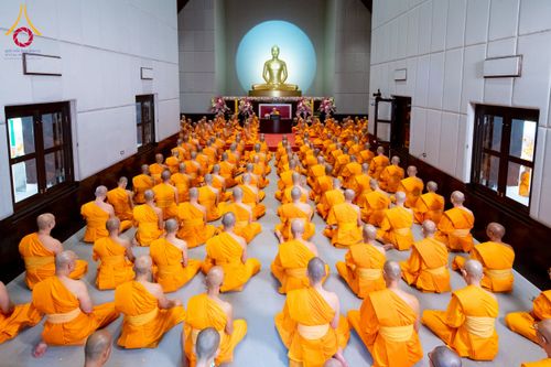 ภาพ No.233184:วันที่ 11 กรกฏาคม พ.ศ. 2568 พิธีอธิษฐานพรรษา ของคณะสงฆ์ ณ โบสถ์พระไตรปิฎก วัดพระธรรมกาย ต.คลองสาม อ.คลองหลวง จ.ปทุมธานี