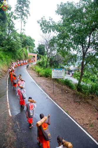 ภาพ No.140970:PhotoStory มหาศรัทธา ธรรมยาตราศรีลังกา EP.5 โครงการสยาม-ลังกา ธรรมยาตรา ฉลองเทศกาลวิสาขบูชาแห่งชาติ ศรีลังกา บูชาธรรม 80 ปีหลวงพ่อธัมมชโย เส้นทางจาก เมืองดัมบูลลา ไปยัง เมืองมาตะเล ตั้งแต่วันที่ 17-20 พฤษภาคม พ.ศ.2567