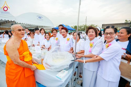 ภาพ No.118082:พิธีถวายภัตตาหารเป็นสังฆทาน แด่คณะพระธรรมยาตรา ปีที่ 12 วันที่ 24 มกราคม พ.ศ. 2567 ณ อนุสรณ์สถานบางนางแท่น จ.นครปฐม