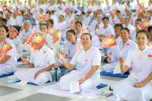 ภาพ No.155042:โครงการอุบาสกแก้ว อุบาสิกาแก้ว รุ่นที่ 2 ตัวแทนทอดกฐินสามัคคีทั่วไทย 30,000 วัด บูชาธรรม 80 ปี หลวงพ่อธัมมชโย จังหวัดบุรีรัมย์ ระหว่างวันที่ 13-15 กันยายน พ.ศ. 2567