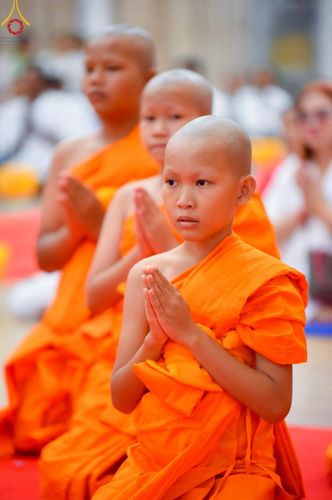 ภาพ No.216531:วันอังคารที่ 8 เม.ย. พ.ศ. 2568 พิธีบรรพชาสามเณร ณ ศูนย์ปฏิบัติธรรมเขาคิชฌกูฏ จันทบุรี