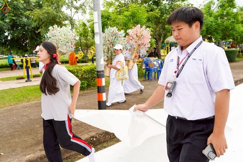 ภาพ No.229890:วันพฤหัสบดีที่ 26 มิถุนายน พ.ศ. 2568 พิธีตักบาตรพระ 1,165 รูป ฉลองก่อตั้งเมืองวานรนิวาส ครบรอบ 164 ปี ณ ถนนวานรนิวาส-อากาศอำนวย อ.วานรนิวาส จ.สกลนคร