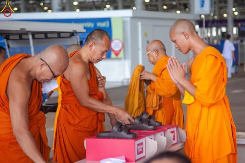 ภาพ No.146821:การต้อนรับพระสังฆาธิการ 2,000 กว่าวัดทั่วประเทศ และพิธีบูชาข้าวพระ เนื่องในวันสมาธิโลก วันอาทิตย์ที่ 4 สิงหาคม พ.ศ. 2567 ณ สภาธรรมกายสากล วัดพระธรรมกาย