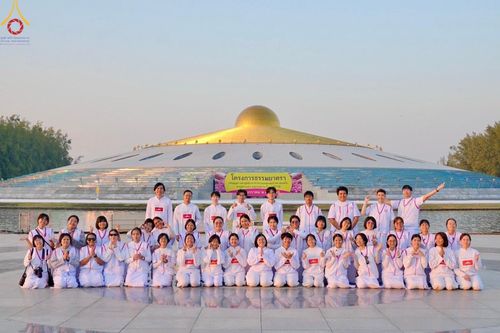 ภาพ No.191442:V.49 สารพัดV สารพัดดี ที่ธรรมยาตรา ในโครงการธรรมยาตรา กตัญญูบูชา มหาปูชนียาจารย์ พระมงคลเทพมุนี(สด จนฺทสโร) พระผู้ปราบมาร อนุสรณ์สถาน 7 แห่ง ปีที่ 13 ระหว่างวันที่ 2-31 มกราคม พ.ศ. 2568