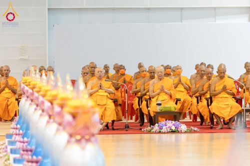 ภาพ No.134083:พิธีบูชาข้าวพระ  ในวันอาทิตย์ต้นเดือนที่ 7 เมษายน พ.ศ. 2567 ณ วัดพระธรรมกาย จ.ปทุมธานี