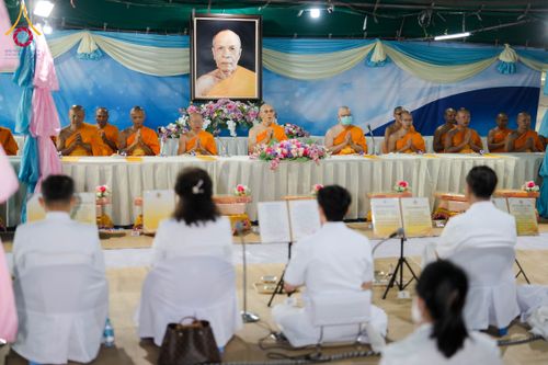 ภาพ No.299157:วันที่ 21 มกราคม พ.ศ. 2569 พิธีถวายภัตตาหารเป็นสังฆทาน แด่พระธรรมยาตรา ณ อนุสรณ์สถานบางปลา วัดบางปลา อำเภอบางเลน จังหวัดนครปฐม ในโครงการธรรมยาตรา กตัญญูบูชา มหาปูชนียาจารย์ พระมงคลเทพมุนี(สด จนฺทสโร) พระผู้ปราบมาร อนุสรณ์สถาน 7 แห่ง ปีที่ 14