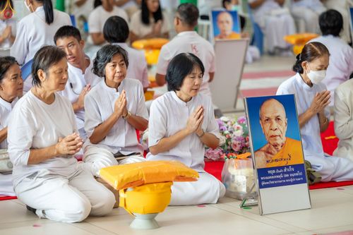 ภาพ No.350790:วันที่ 19 กันยายน พ.ศ.2569 พิธีบรรพชาอุปสมบท โครงการอุปสมบทหมู่บูชาธรรม ครบรอบ 109 ปี วันครูผู้ค้นพบวิชชาธรรมกาย ณ โบสถ์พระไตรปิฏก วัดพระธรรมกาย