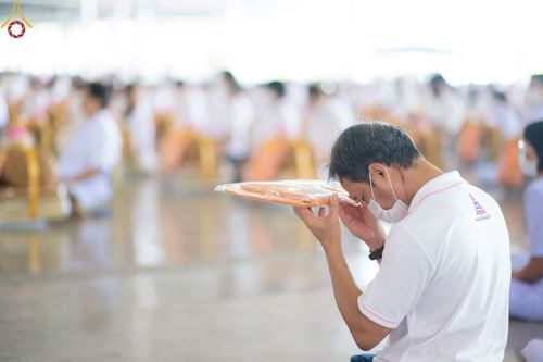 ภาพ No.66470:พิธีถวายอุปกรณ์เครื่องกันหนาว แด่คณะพระภิกษุ สามเณร วัดพระธรรมกาย วันเสาร์ที่ 10 ธันวาคม พ.ศ. 2565 ณ สภาธรรมกายสากล วัดพระธรรมกาย จ.ปทุมธานี