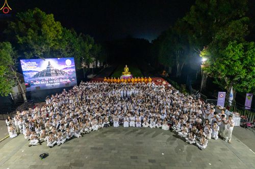 ภาพ No.333375:วันอาทิตย์ที่ 31 พฤษภาคม พ.ศ. 2569 MBMI ,WALUB , มูลนิธิธรรมกาย , การท่องเที่ยวและการบินแห่งอินโดนีเซีย (injourney destinations) , สหภาพพระธรรมทูตไทยในอินโดนีเซีย-แอฟริกา และเครือข่าย คณะสงฆ์มหายาน , วัชรยาน และเถรวาท ในอินโดนีเซีย ร่วมกันการจัดงานเฉลิมฉ