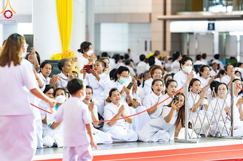 ภาพ No.92287:พิธีทอดกฐินธรรมชัยเพื่อสร้างอาคาร 115 ปี คุณยายอาจารย์มหารัตนอุบาสิกาจันทร์ ขนนกยูง อาทิตย์ต้นเดือนที่ 5 พฤศจิกายน พ.ศ. 2566 ณ วัดพระธรรมกาย จ.ปทุมธานี