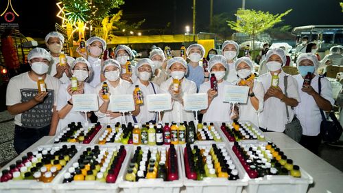 ภาพ No.72585:พิธีถวายภัตตาหารเป็นสังฆทาน แด่คณะพระธรรมยาตราฯ ในโครงการธรรมยาตรากตัญญูบูชา มหาปูชนียาจารย์ พระมงคลเทพมุนี(สด จนฺทสโร) พระผู้ปราบมาร อนุสรณ์สถาน 7 แห่ง ปีที่ 11 วันที่ 19 มกราคม พ.ศ. 2566