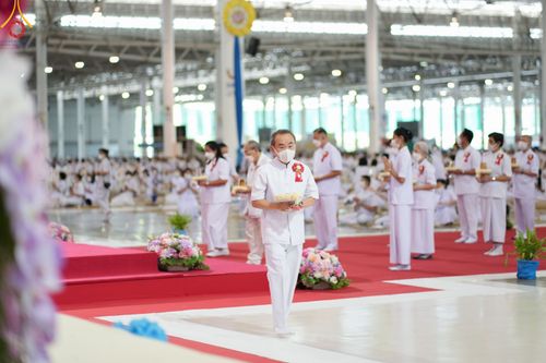 ภาพ No.83671:พิธีวางแผ่นจารึกชื่อและพิธีวางพวงมาลัยสักการะพระประธาน วันอาทิตย์ที่ 16 กรกฎาคม พ.ศ. 2566 ณ รัตนบัลลังก์ สภาธรรมกายสากล วัดพระธรรมกาย