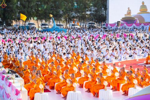 ภาพ No.302133:วันที่ 23 มกราคม พ.ศ. 2569 พิธีจุดประทีปธรรมถวายเป็นพุทธบูชา และบูชาธรรมมหาปูชนียาจารย์  ณ อนุสรณ์สถานลำดับที่ 5 สถานที่เผยแผ่วิชชาธรรมกายครั้งแรก อนุสรณ์สถานบางปลา วัดบางปลา อำเภอบางเลน จังหวัดนครปฐม ในโครงการธรรมยาตรา กตัญญูบูชา มหาปูชนียาจารย์ พระมงคล