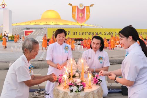ภาพ No.307891:วันที่ 31 มกราคม พ.ศ. 2569 พิธีจุดประทีปธรรมถวายเป็นพุทธบูชา  และบูชาธรรมมหาปูชนียาจารย์ (ภาพชุดที่ 2) ณ วัดพระธรรมกาย ปทุมธานี ในโครงการธรรมยาตรา กตัญญูบูชา มหาปูชนียาจารย์ พระมงคลเทพมุนี(สด จนฺทสโร) พระผู้ปราบมาร อนุสรณ์สถาน 7 แห่ง ปีที่ 14