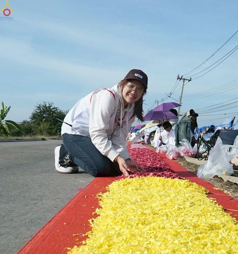 ภาพ No.296212:ภาพเบื้องหลังอาสาสมัครรวมใจ ชุดที่ 2 ในโครงการธรรมยาตรา กตัญญูบูชา มหาปูชนียาจารย์ พระมงคลเทพมุนี(สด จนฺทสโร) พระผู้ปราบมาร อนุสรณ์สถาน 7 แห่ง ปีที่ 14