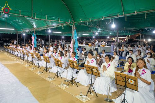 ภาพ No.301050:วันที่ 23 มกราคม พ.ศ. 2569 พิธีถวายภัตตาหารเป็นสังฆทาน แด่พระธรรมยาตรา ณ อนุสรณ์สถานบางปลา วัดบางปลา อำเภอบางเลน จังหวัดนครปฐม ในโครงการธรรมยาตรา กตัญญูบูชา มหาปูชนียาจารย์ พระมงคลเทพมุนี(สด จนฺทสโร) พระผู้ปราบมาร อนุสรณ์สถาน 7 แห่ง ปีที่ 14