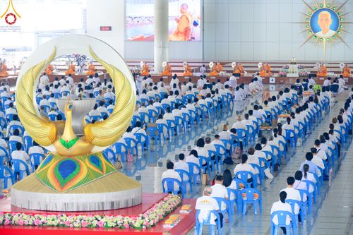 ภาพ No.79437:พิธีบุพเปตพลี ครั้งที่ 133 เพื่ออุทิศบุญกุศลแด่บรรพบุรุษผู้ล่วงลับ วันที่ 5 เมษายน พ.ศ. 2566 ณ วัดพระธรรมกาย