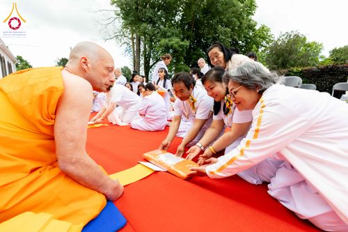 ภาพ No.336814:วันที่ 14 มิถุนายน พ.ศ. 2569 พิธีอุปสมบทธรรมทายาท นานาชาติยุโรปรุ่นที่ 11 เบลเยียม