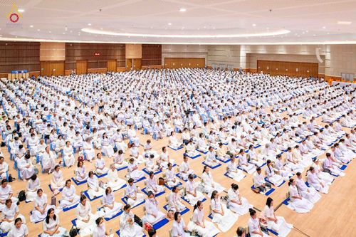 ภาพ No.344386:วันที่ 21-23 สิงหาคม พ.ศ. 2569 สัมมนารวมใจผู้นำบุญ บูชาธรรม 82 ปี หลวงพ่อธัมมชโย รุ่นที่ 1 กฐินสามัคคีทั่วไทย 30,000 วัด โครงการอุปสมบทบูชาธรรมมหาปูชนียาจารย์ 3,000 รูป  ณ ศูนย์ปฏิบัติธรรมเวิล์ดพีช วัลเล่ย์ จ.นครราชสีมา