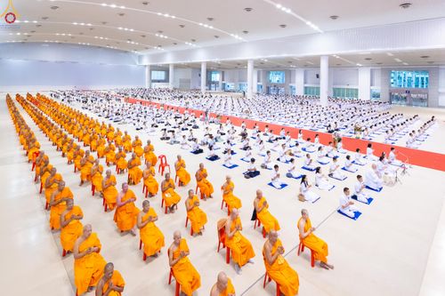 ภาพ No.339640:วันที่ 18 กรกฎาคม พ.ศ.2569 วันมหารำลึก ครั้งที่ 36 ณ ห้องแก้วสารพัดนึก 1 วัดพระธรรมกาย