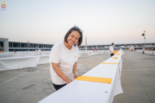 ภาพ No.321199:วันที่ 10-11 เมษายน พ.ศ.2569 การเตรียมกล่องไทยธรรม และการติดผ้ารับประเคน เพื่องานถวายมหาสังฆทาน 40,000 กว่าวัดทั่วประเทศ วันคุ้มครองโลก 22 เมษายน พ.ศ.2569 วัดพระธรรมกาย