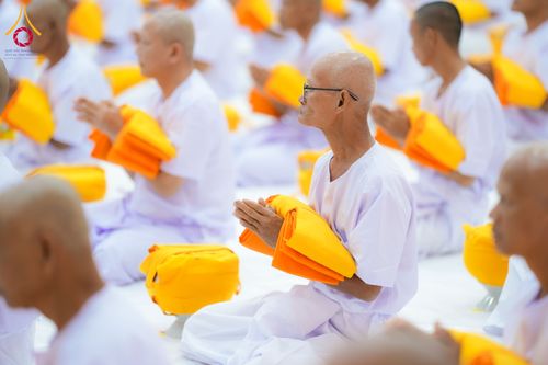 ภาพ No.281226:วันที่ 4 ธันวาคม พ.ศ. 2568 พิธีบรรพชาสามเณร ในโครงการบวชบูชาธรรมมหาปูชนียาจารย์  ณ วัดกลางพระอารามหลวง จังหวัดบุรีรัมย์