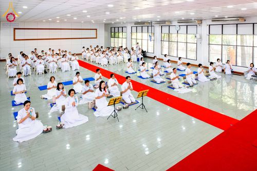 ภาพ No.278417:วันพุธที่ 10 ธันวาคม พ.ศ.2568  พิธีทอดผ้าป่าเพื่อสนับสนุนโครงการตักบาตรพระ 10,000 รูป เมืองกาญจนบุรี ณ อาคารปลูกศรัทธา วัดพระธรรมกาย