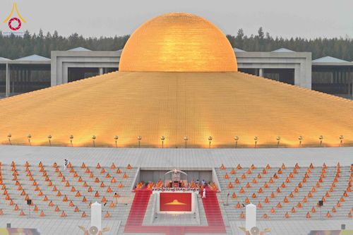 ภาพ No.312121:วันอังคารที่ 3 มีนาคม พ.ศ.2569 พิธีเวียนประทักษิณและจุดมาฆประทีป ณ ลานธรรมพระมหาธรรมกายเจดีย์ วัดพระธรรมกาย