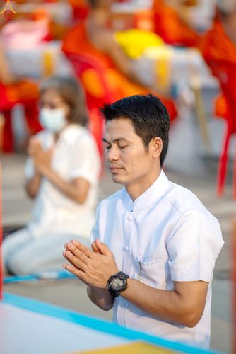 ภาพ No.324720:วันที่ 22 เมษายน พ.ศ.2569 (วันคุ้มครองโลก) บรรยากาศสาธุชน ในงานถวายมหาสังฆทาน 40,000 กว่าวัดทั่วประเทศ ณ ลานธรรม วัดพระธรรมกาย