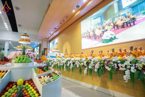 ภาพ No.318403:วันอาทิตย์ต้นเดือนที่ 5 เมษายน พ.ศ.2569 พิธีบูชาข้าวพระ ณ สภาธรรมกายสากล วัดพระธรรมกาย