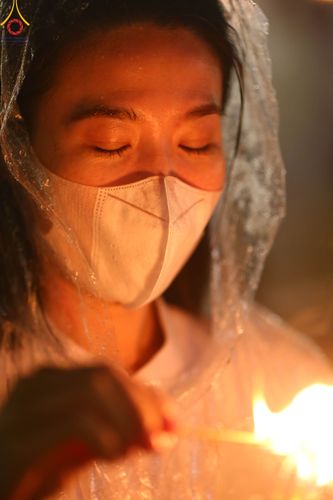 ภาพ No.89327:พิธีประดิษฐานรูปหล่อทองคำ  คุณยายอาจารย์มหารัตนอุบาสิกาจันทร์ ขนนกยูง ภายในมหาวิหารคุณยายอาจารย์ฯ เนื่องในวันครูผู้ค้นพบวิชชาธรรมกาย วันศุกร์ที่ 29 กันยายน พ.ศ. 2566 ณ วัดพระธรรมกาย จ.ปทุมธานี