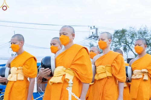 ภาพ No.70133:พิธีถวายภัตตาหารเป็นสังฆทาน แด่คณะพระธรรมยาตราฯ ในโครงการธรรมยาตราฯ ปีที่ 11 ณ อนุสรณ์สถานคลองบางนางแท่น อ.สามพราน จ.นครปฐม วันที่ 11 มกราคม พ.ศ. 2566