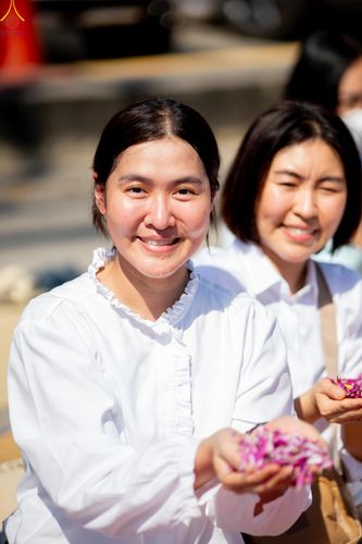 ภาพ No.304135:วันที่ 25 มกราคม พ.ศ. 2569 พิธีต้อนรับพระธรรมยาตรา  รร.สามัคคีราษฏร์บำรุง-วัดพระธรรมกาย ในโครงการธรรมยาตรา กตัญญูบูชา มหาปูชนียาจารย์ พระมงคลเทพมุนี(สด จนฺทสโร) พระผู้ปราบมาร อนุสรณ์สถาน 7 แห่ง ปีที่ 14