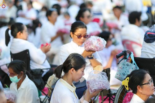 ภาพ No.289611:วันที่ 7 มกราคม พ.ศ. 2569 พิธีต้อนรับพระธรรมยาตรา ณ อนุสรณ์สถานลำดับที่ 2 สถานที่ตั้งมโนปณิธานบวชตลอดชีวิต อนุสรณ์สถานคลองบางนางแท่น อ.สามพราน จ.นครปฐม ในโครงการธรรมยาตรา กตัญญูบูชา มหาปูชนียาจารย์ พระมงคลเทพมุนี(สด จนฺทสโร) พระผู้ปราบมาร อนุสรณ์สถาน 7 แ