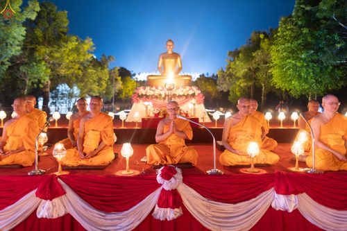 ภาพ No.333321:วันอาทิตย์ที่ 31 พฤษภาคม พ.ศ. 2569 MBMI ,WALUB , มูลนิธิธรรมกาย , การท่องเที่ยวและการบินแห่งอินโดนีเซีย (injourney destinations) , สหภาพพระธรรมทูตไทยในอินโดนีเซีย-แอฟริกา และเครือข่าย คณะสงฆ์มหายาน , วัชรยาน และเถรวาท ในอินโดนีเซีย ร่วมกันการจัดงานเฉลิมฉ
