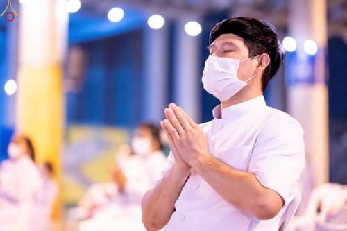 ภาพ No.75493:พิธีเจริญพุทธมนต์ ฉลองชัยสวดธรรมจักร 5,045,000,114 จบ เนื่องในวันมหาปูชนียาจารย์ วันที่ 3 กุมภาพันธ์ พ.ศ. 2566 ณ วัดพระธรรมกาย อ.คลองหลวง จ.ปทุมธานี