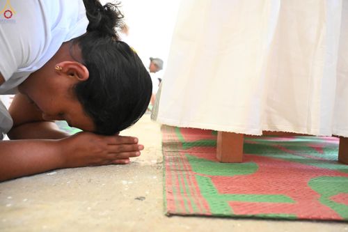 ภาพ No.284323:วันที่ 28 ตุลาคม พ.ศ.2568 กฐินสมทบต่างประเทศ โดยคณะศิษยานุศิษย์ บูชาธรรม 81 ปี หลวงพ่อธัมมชโย ณ วัดศรีสุคตาราม บาลังโกด้า ศรีลังกา