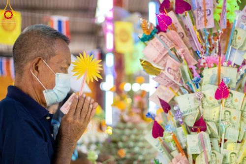 ภาพ No.64290:พิธีทอดกฐินสามัคคีทั่วไทย 5,000 วัด โดยคณะศิษยานุศิษย์วัดพระธรรมกาย น้อมบูชาธรรม 78 ปี หลวงพ่อธัมมชโย  วันอังคารที่ 8 พฤศจิกายน พ.ศ. 2565  ณ วัดโปรยฝน อ.หนองเสือ จ.ปทุมธานี