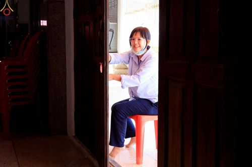 ภาพ No.65940:เจ้าหน้าที่สำนักศรัทธาภิบาล เตรียมงานอุปสมบท ที่วัดป่าโมกวรวิหาร จ.อ่างทอง วันที่ 6 ธันวาคม พ.ศ.2565